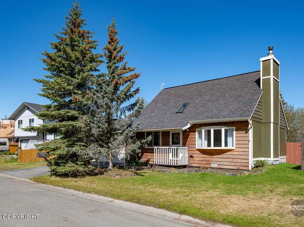 3631 Hollyberry Cir, Anchorage, AK 99507