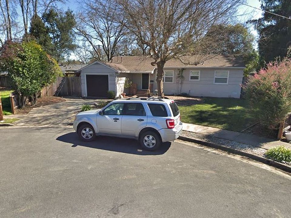 1st image of 926 Louisa Ct