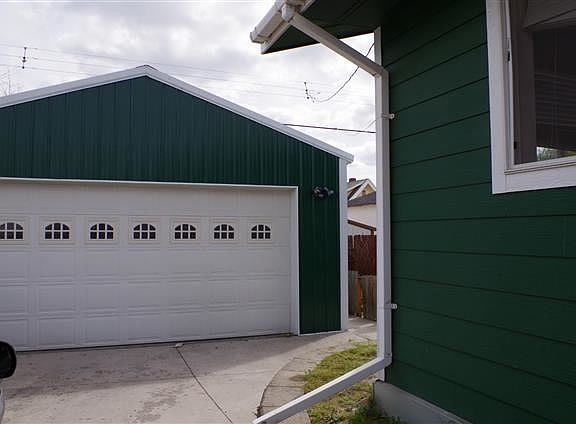3rd image of 322 E Dalton Ave