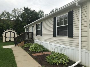 11425 Harbor Cv, Fenton, MI 48430