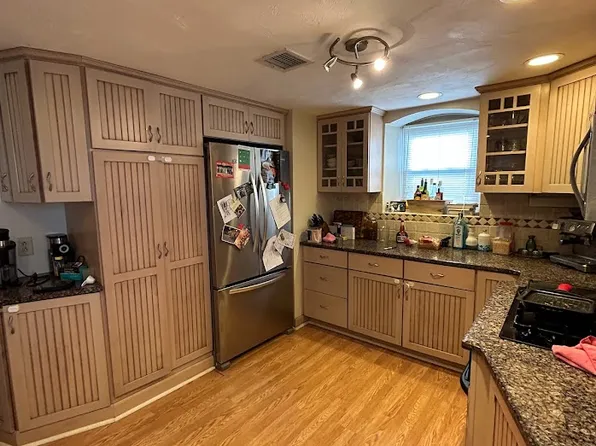 14 Cedarcrest Rd, West Roxbury, MA 02132