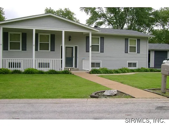 9 Independence Dr photo 1