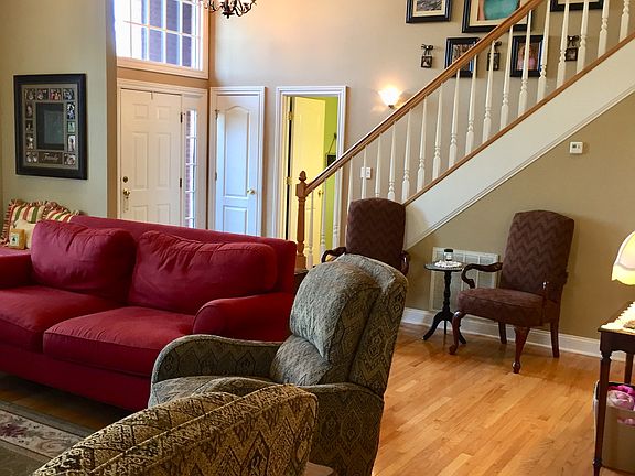 5th image of 129 Bradford Village Way