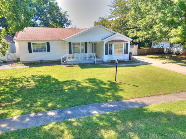 726 N Ash Ave, Broken Arrow, OK 74012