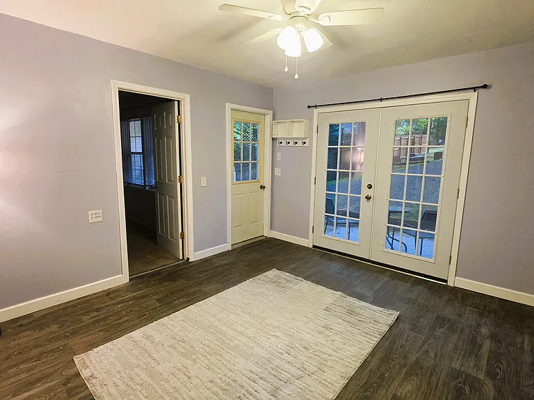 90 Taylor Ave — Photo 12