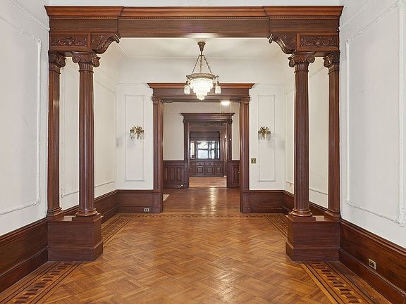 3rd image of 549 1st St Floor 1