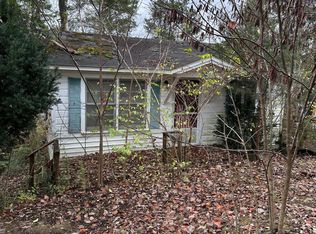 602 Indian River Bd Rd, Jacksboro, TN 37757