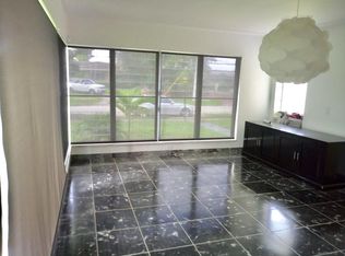 1400 North Dr, Miami, FL 33179