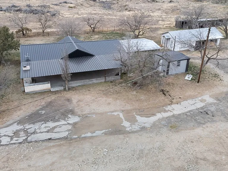 205 Driver Rd — Photo 25