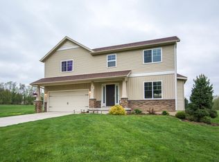 8415 W Barber Rdg, Alto, MI 49302