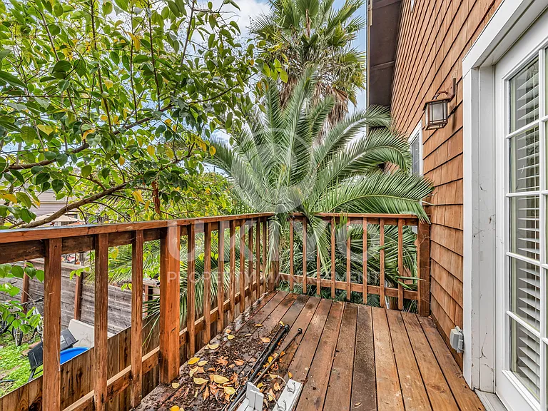620 Alcatraz Ave #D — Photo 15