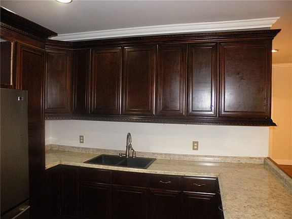 5th image of 1701 County Road 460