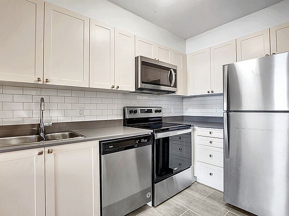 3rd image of 1316 Carling Ave #2-Bedroom