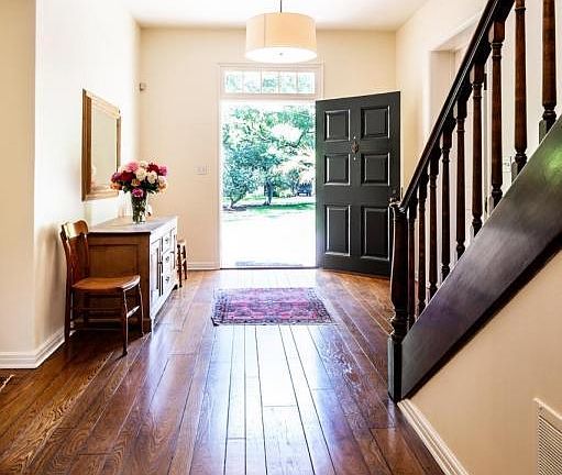 5th image of 2050 Ashbourne Dr