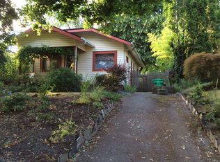 2425 SE Pine St, Portland, OR 97214