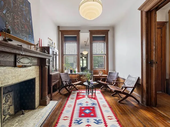 549 West 187th Street image 2 of 31