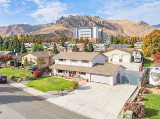 1208 Poe St, Wenatchee, WA 98801
