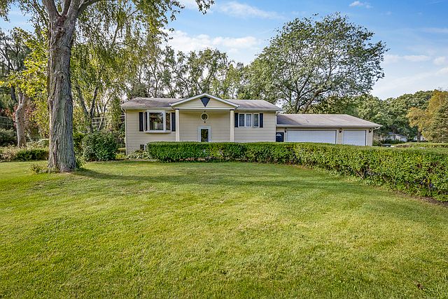 1st image of 15569 W Wildwood Ct