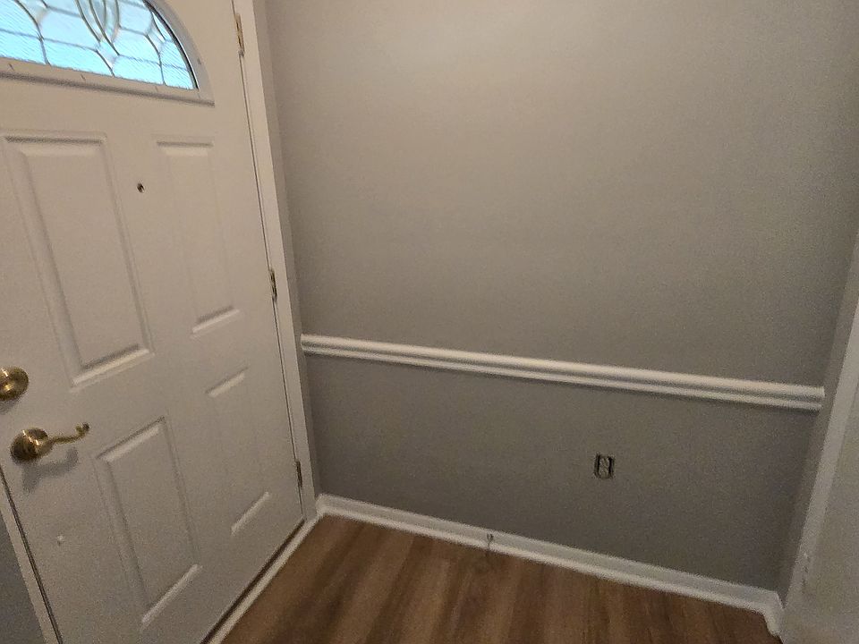 1st image of 3816 Farrhill Rd
