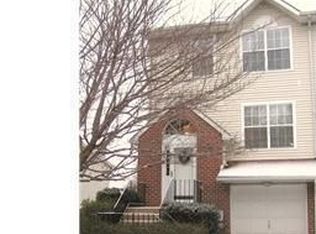 201 Benham Ct, Newark, DE 19711