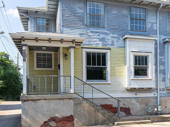 2nd image of 114 E 21st Street Anx