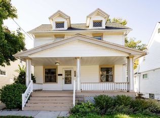 1536 Elmwood Ave, Lakewood, OH 44107