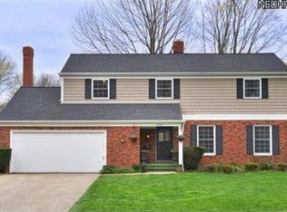 30985 Clinton Dr, Bay Village, OH 44140