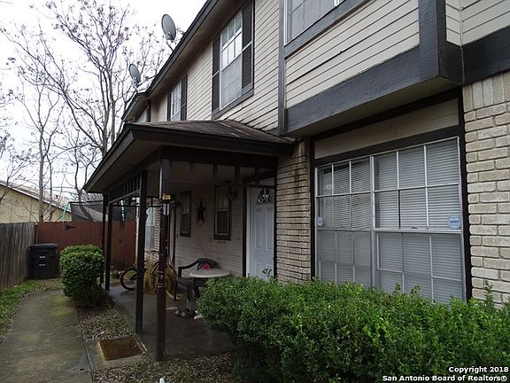 2nd image of 5221 Meadow Fld
