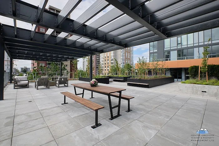 128 W 15th St — Photo 20