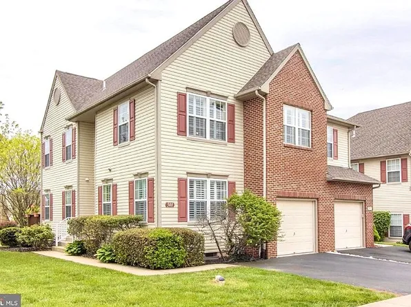501 Hagey Pl #2501, Trappe, PA 19426