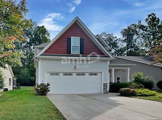1405 Yellow Wood Dr, Mebane, NC 27302