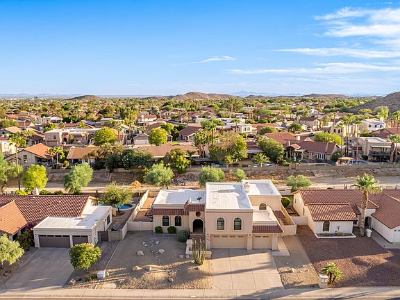 2nd image of 3835 E AHWATUKEE Drive