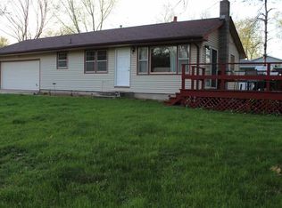 105 4th St SW, Swisher, IA 52338