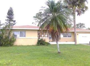 1513 Canal Pl, Lehigh Acres, FL 33936