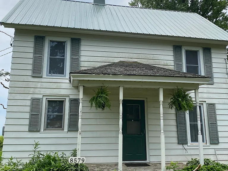 farm house