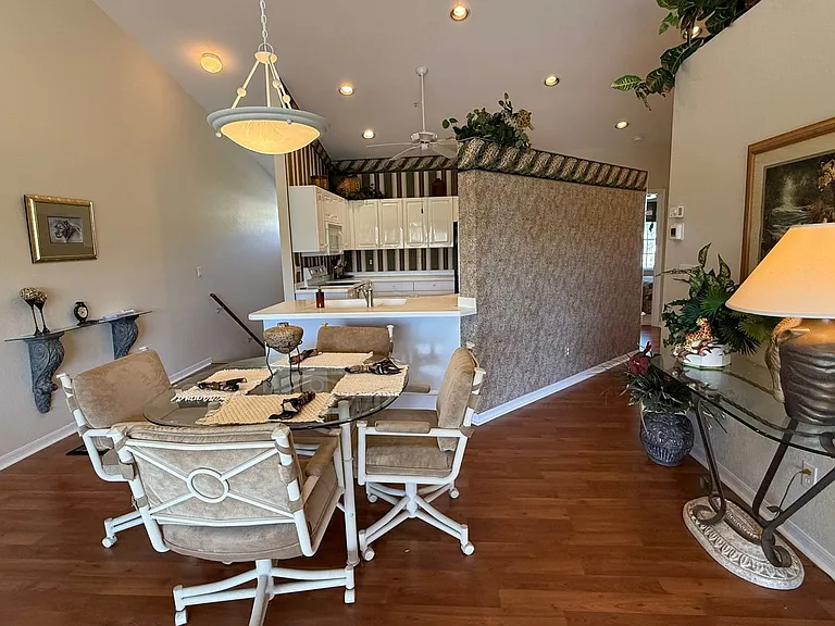 6632 Pineview Ter — Photo 6