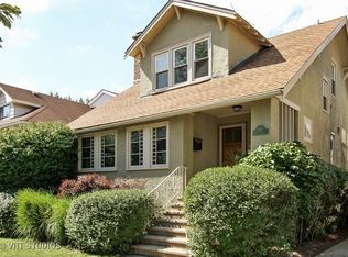 1023 Hayes Ave, Oak Park, IL 60302