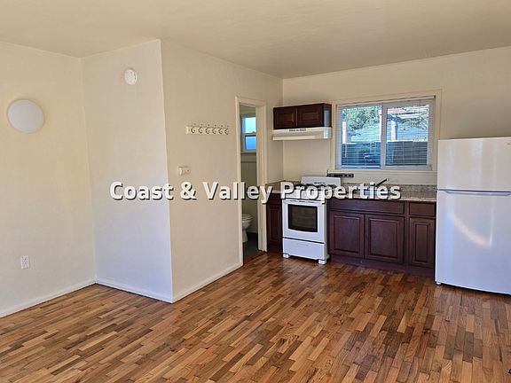 3rd image of 1017 El Camino Real N #D699b6193
