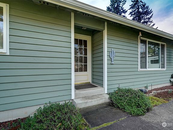 2nd image of 12410 138th Street Ct E