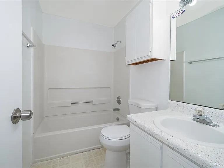 956 Salt Pond Pl #306 — Photo 15