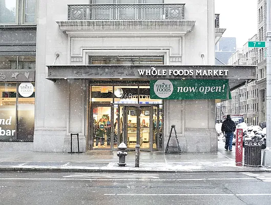 Rented by Douglas Elliman | media 14