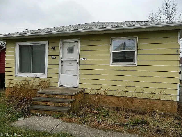 13354 Carrington Ave photo 1