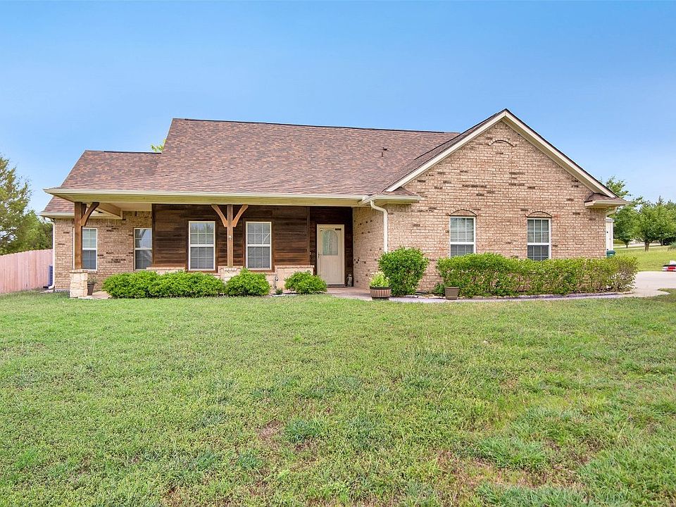 1st image of 2620 Juniper Dr
