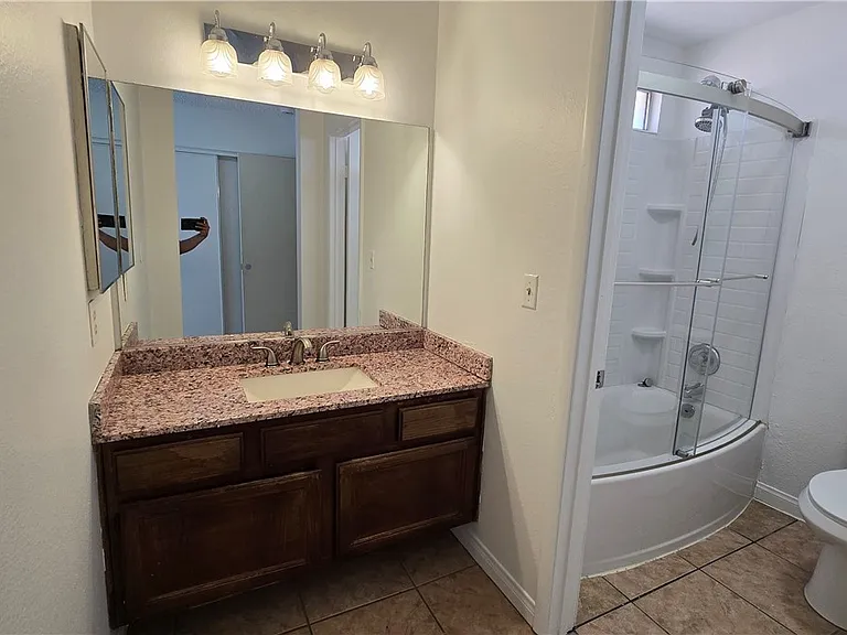 4724 Cosley Dr #0 — Photo 27