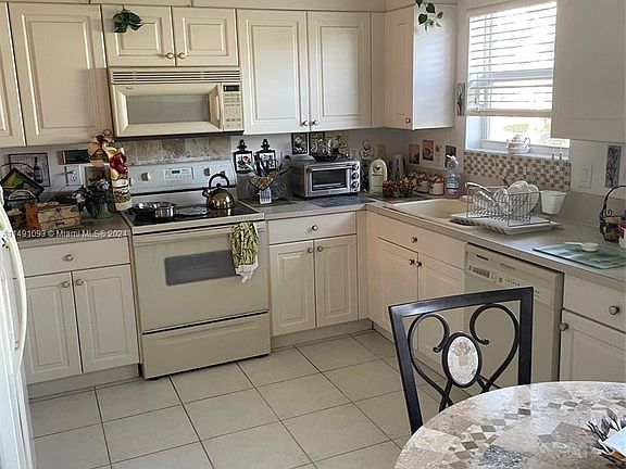 4th image of 7775 Southampton Ter APT 215