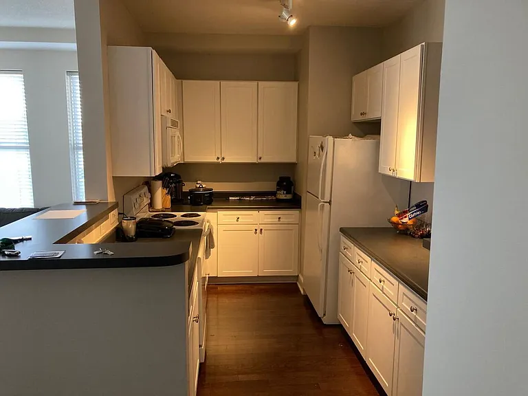 1315 East Blvd #610 — Photo 9