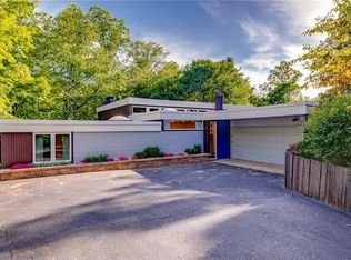 6 Pepper Ridge Rd, Pepper Pike, OH 44124