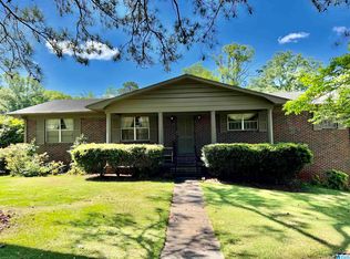 906 Heritage Dr, Sylacauga, AL 35150
