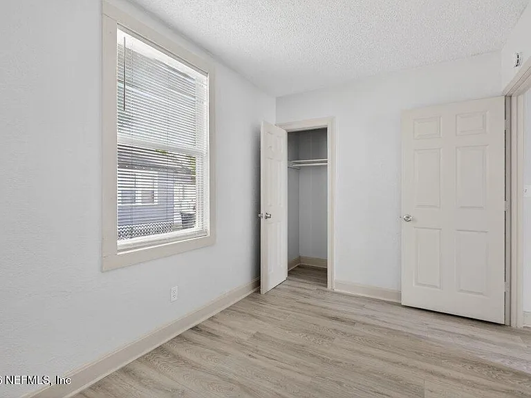 845 Ontario St — Photo 23