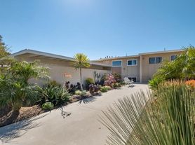 745 Domingo Dr Newport Beach